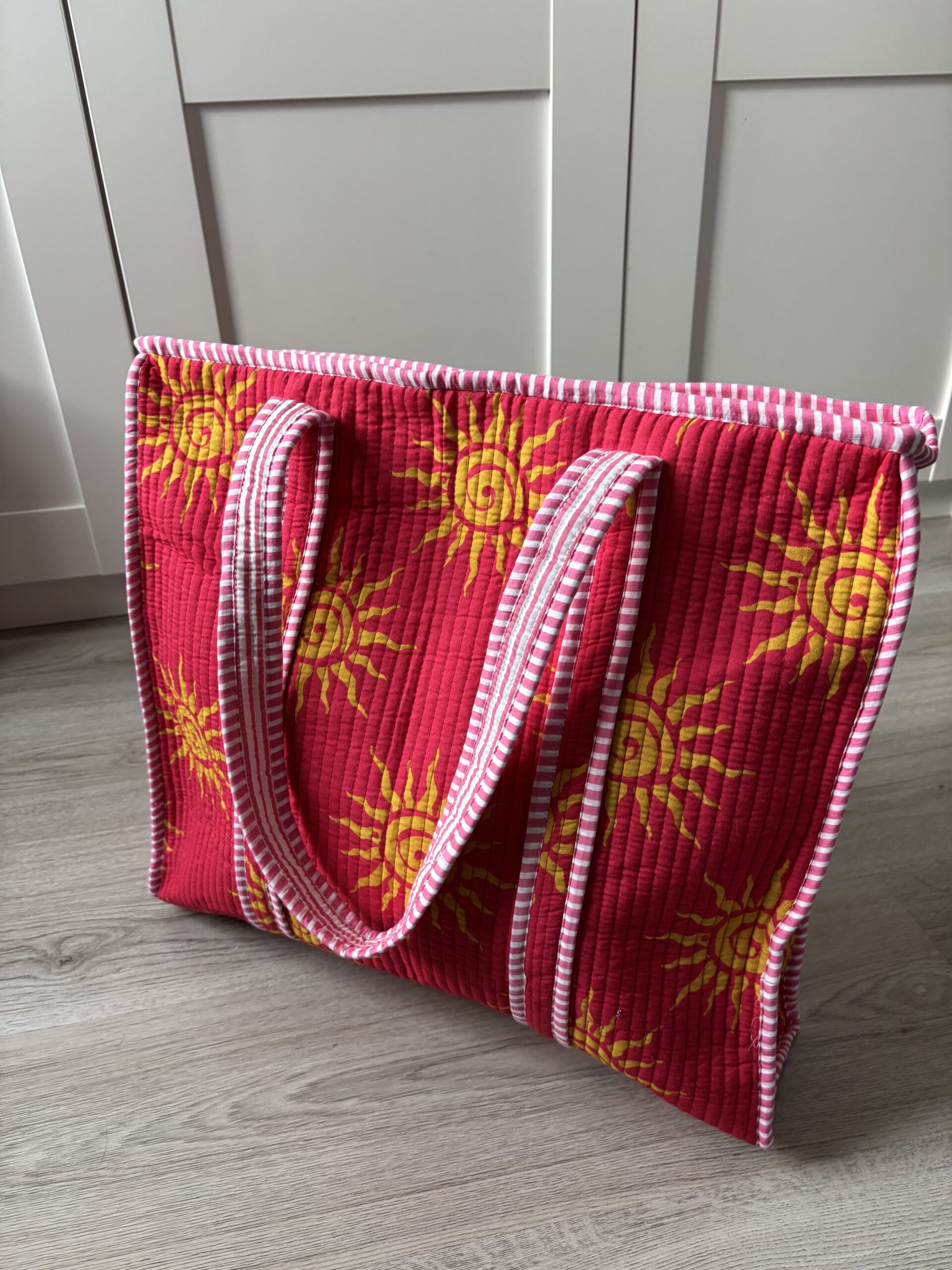Tas Roze met zonnetjes